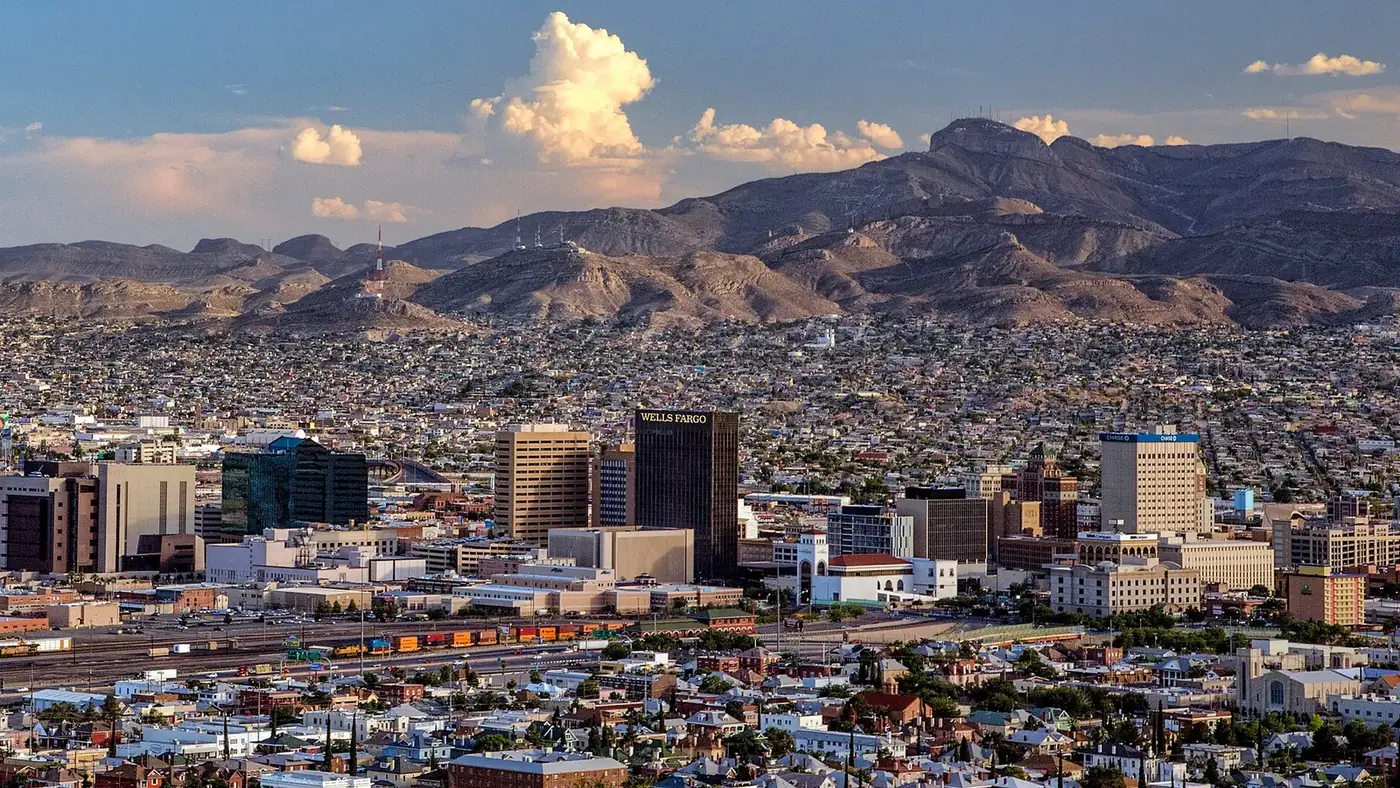 El Paso Cityscape (cropped) — El Paso